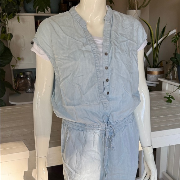 Light Blue Button-Up Jumpsuit - Picture 2 of 10